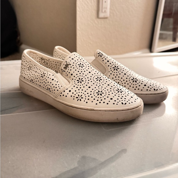 Michael Kors Slip ons White Perforated shoes - Picture 2 of 6